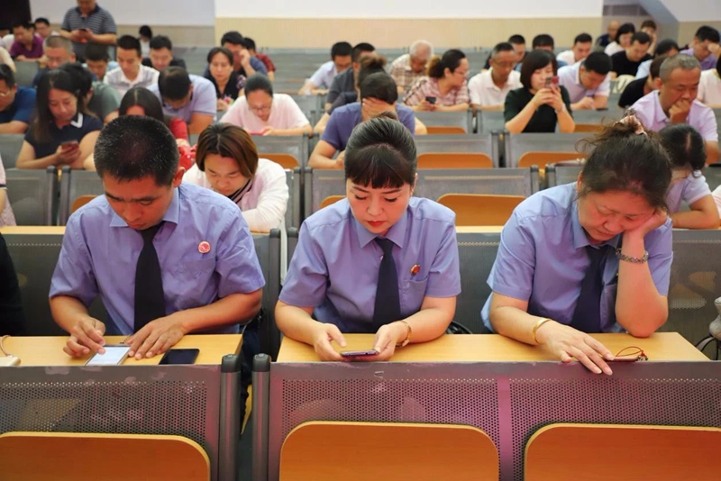 G:\u7b54题9.6仅上网站\u7b54题4.jpg